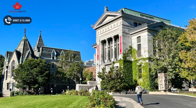 Top 10 trường đại học tại Canada