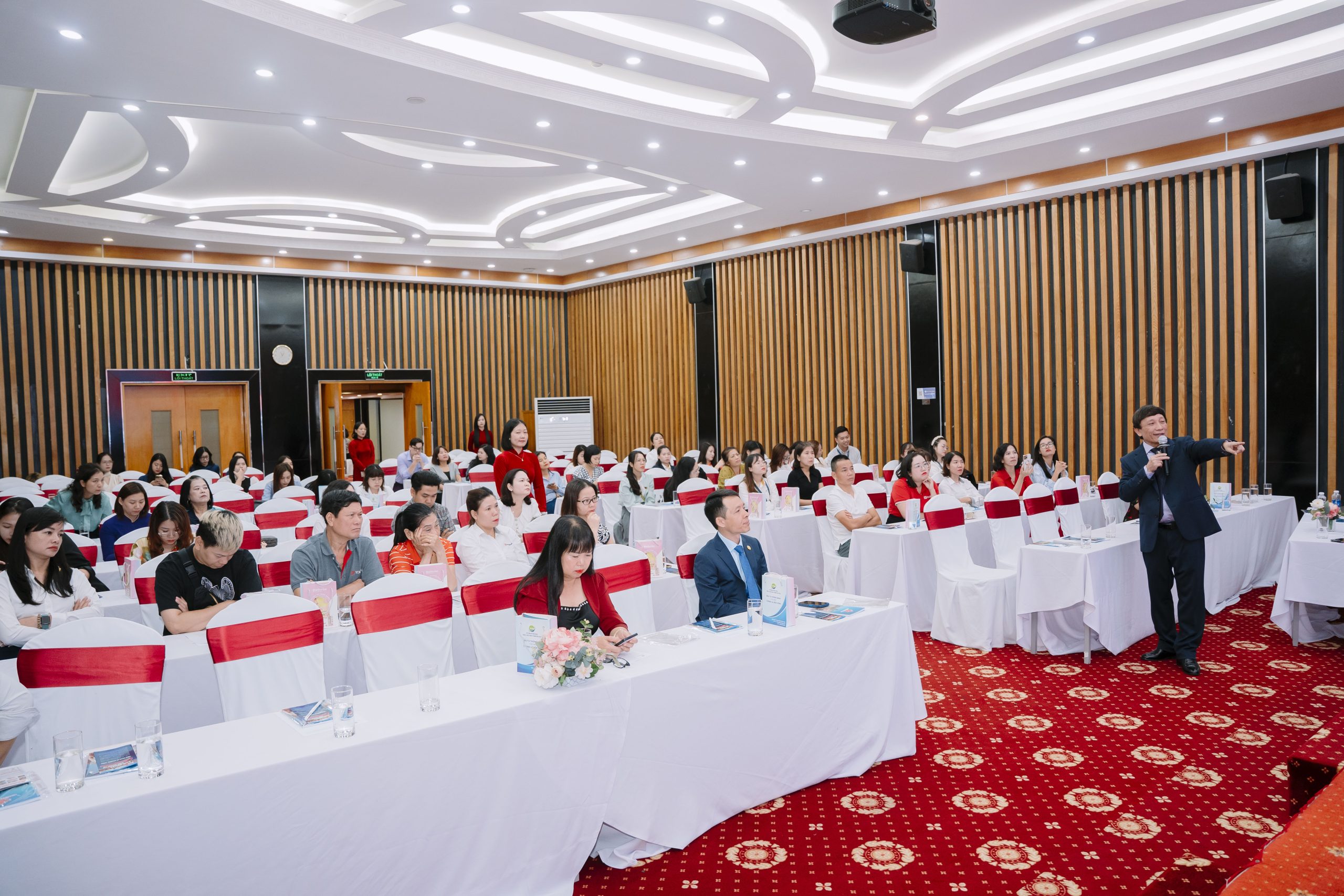 hội thảo tại Hà Nội